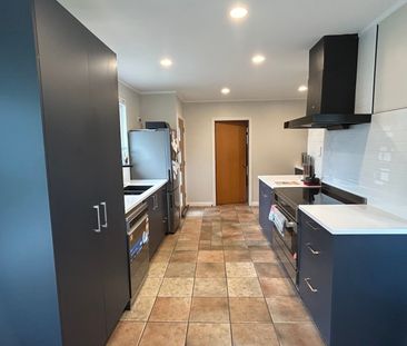 Sunny Family Home in Great location - Photo 1