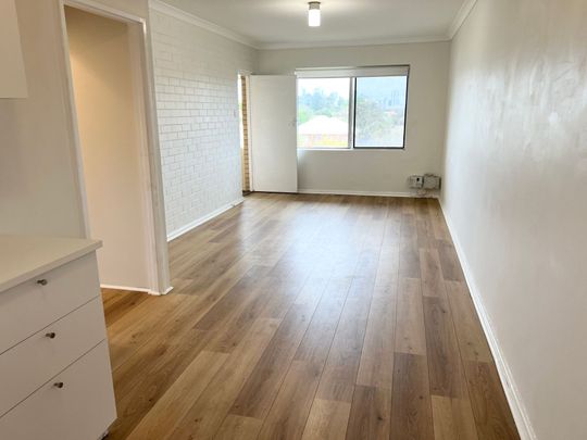 Victoria Park - Photo 1