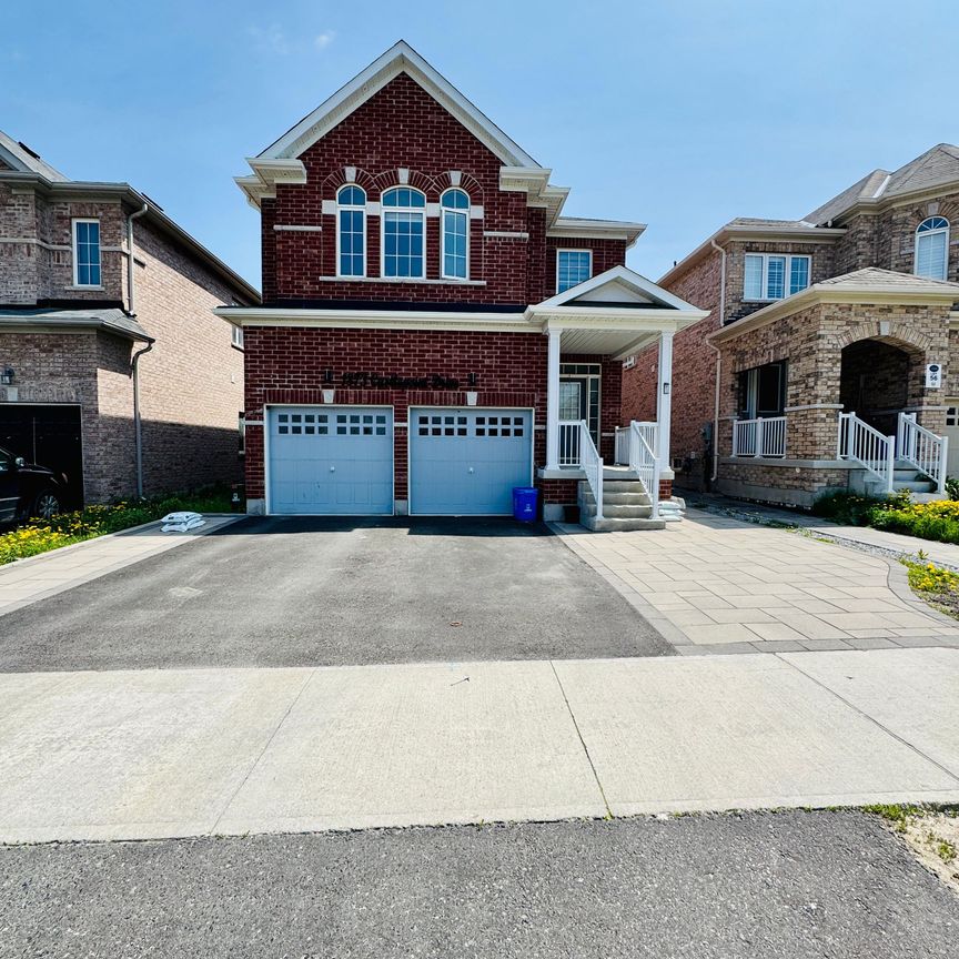 For Lease - 1873 Castlepoint Drive, Oshawa, Ontario - Photo 1