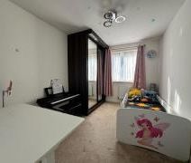 4 bedroom semi-detached house to rent - Photo 2