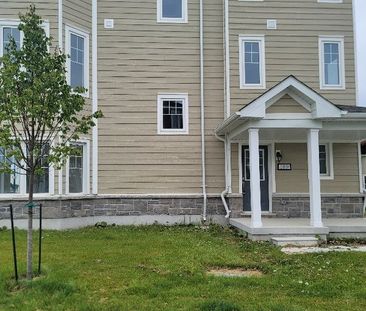 For Lease - 189 Village Gate Drive, Wasaga Beach, Ontario - Photo 3