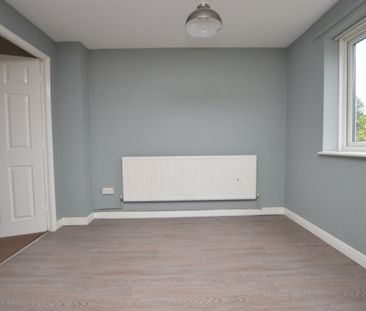 3 Bedroom Mews/Town House - Photo 2