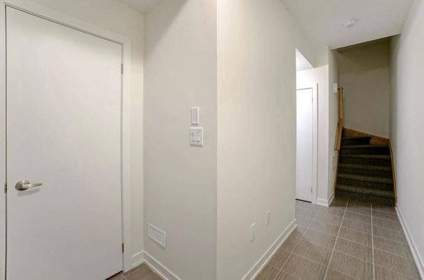 For Lease - 590 North Service Road Unit# 101, Hamilton, Ontario - Photo 1