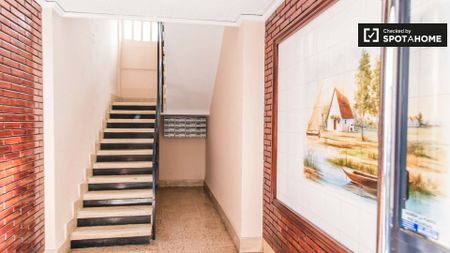 valencia, Valencian Community 46021 - Photo 3