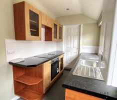 2 BEDROOM House - Mid Terrace - Photo 5