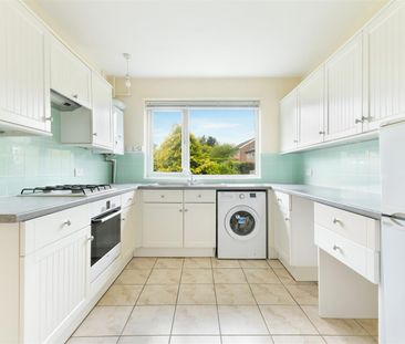 To Let 2 Bed Maisonette - Upper - Photo 1