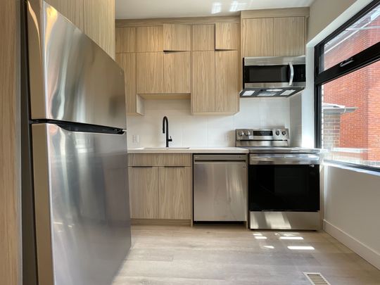 For Lease - 1821 Davenport Road Unit# Main, Toronto, Ontario - Photo 1