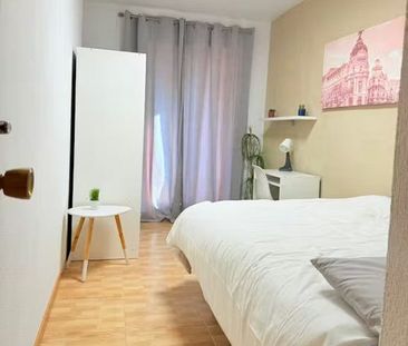 Calle Santanderina, Madrid, Community of Madrid 28053 - Photo 5