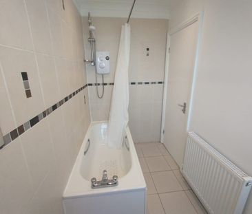 2 Bed Flat, Grosvenor Court, M16 - Photo 5