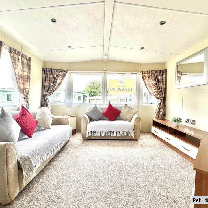 2 bed Mobile Home in Static caravan park , Stanford Bishop, WR6 5UB - Photo 1