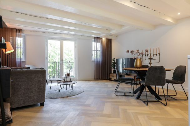 Nieuwezijds Voorburgwal 18B, 1012 RZ, Amsterdam - Photo 1