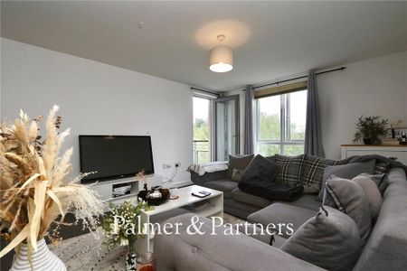 2 bedroom apartment to rent - Photo 3