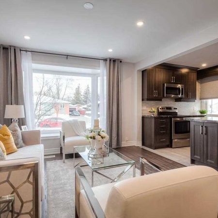 For Lease - 304 Taylor Mills Drive, Richmond Hill, Ontario - Photo 4