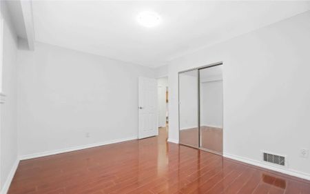 For Lease - 341 Crosby Avenue, Richmond Hill, Ontario - Photo 5