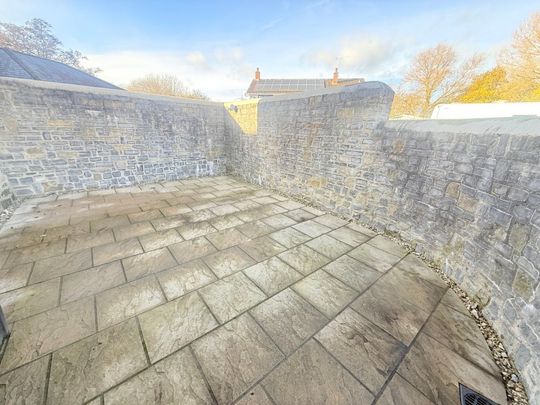 Hele Manor Barns, Hele, Taunton - Photo 1