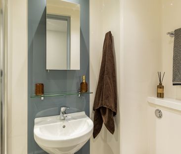 1 Bed Student Accommodation - Photo 4