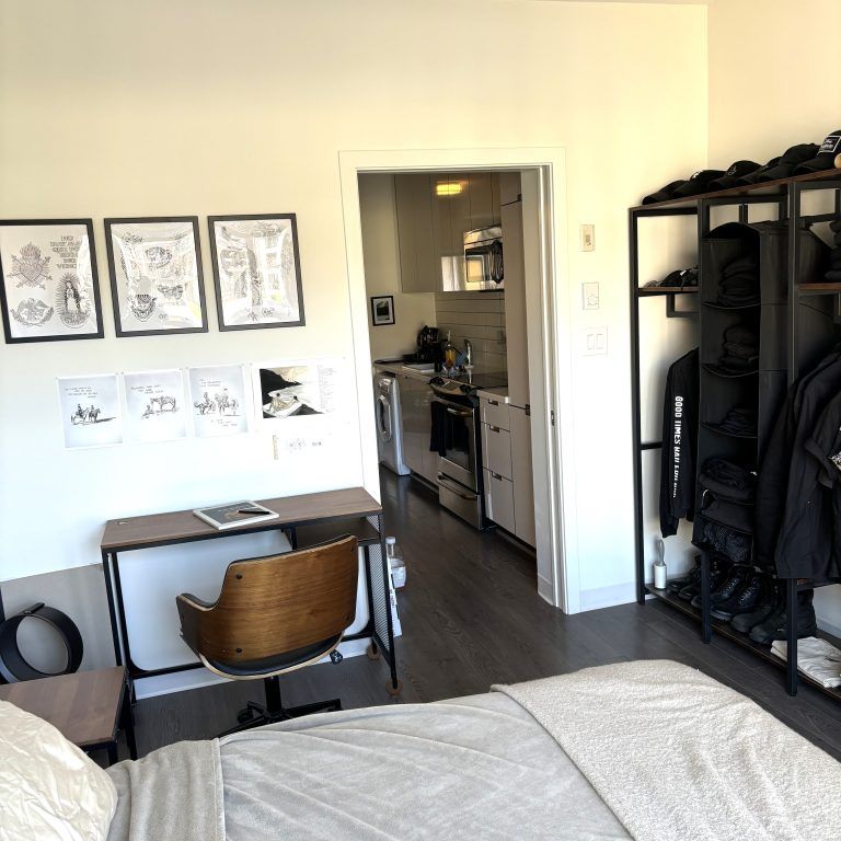 $1,495 / 1br – 445ft2 – Well-designed 1 bed/ 1 bath unit boasts a functional layout (K19) - Photo 1