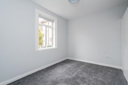 2 bedroom ground floor flat to rent - Photo 4