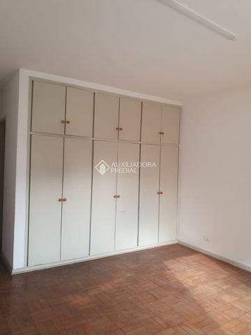 Casa com 3 quartos e 264m² para alugar em Jardim Maria Adelaide, São Bernardo do Campo. - Photo 2