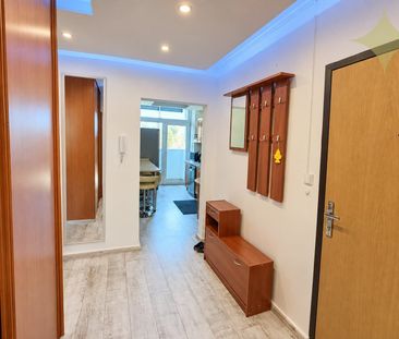 EXKLUZÍVNE-Na PRENÁJOM kompletne zrekonštruovaný 3-izbový byt s log... - Photo 4