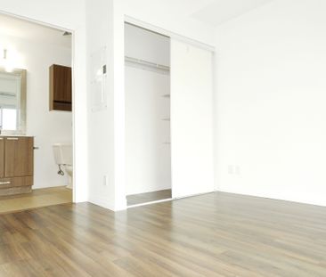 For Lease - 2150 Lawrence Avenue Unit# 909, Toronto, Ontario - Photo 2