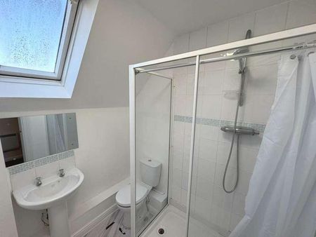 Westgate Court, Reading, RG30 - Photo 3