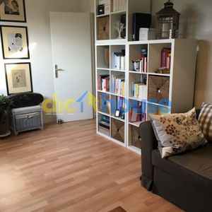 VERSON - Appartement de type F2 - Dernier étage - Photo 2