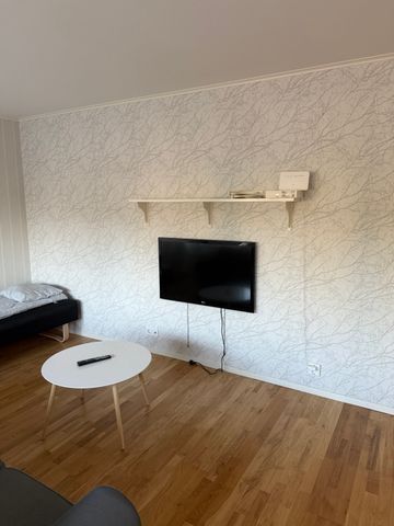 Breviksvägen, Oxelösund - Photo 2