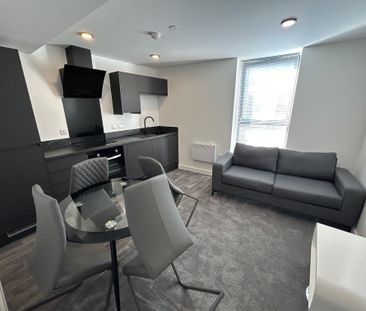 Burlington Square, Chesterfield - Photo 1