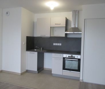 Location Appartement 2 pièces 44m² ORLEANS 45000 - Photo 5