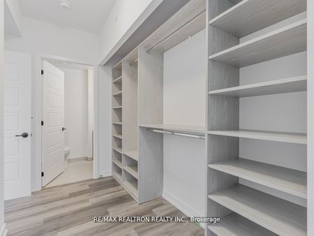 For Lease - 415 Sea Ray Avenue Unit# 236, Innisfil, Ontario - Photo 3