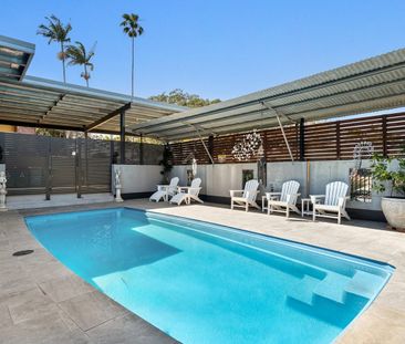 Spacious Single-Level Living with Pool & Workshop Opposite the Golf... - Photo 6