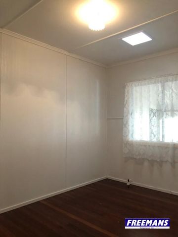CONVENIENT LOCATION WITH SHED SPACE - Photo 4