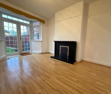 3 bedroom semi-detached house to rent - Photo 4