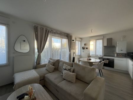 Location Appartement 2 pièces 50m² MARCQ EN BAROEUL 59700 - Photo 2