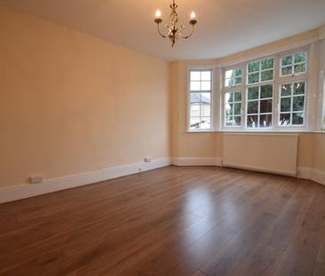 Village Way, Pinner, HA5 - Photo 1