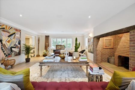 6 bedroom detached house to rent - Photo 2