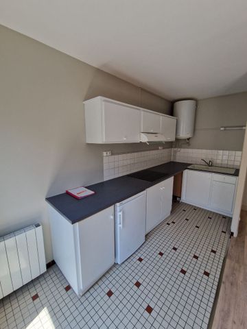 Location Appartement 1 pièce 28m² - Photo 2