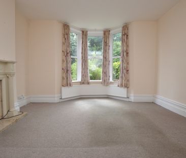 1 Bedroom Ground Floor Flat - Photo 6