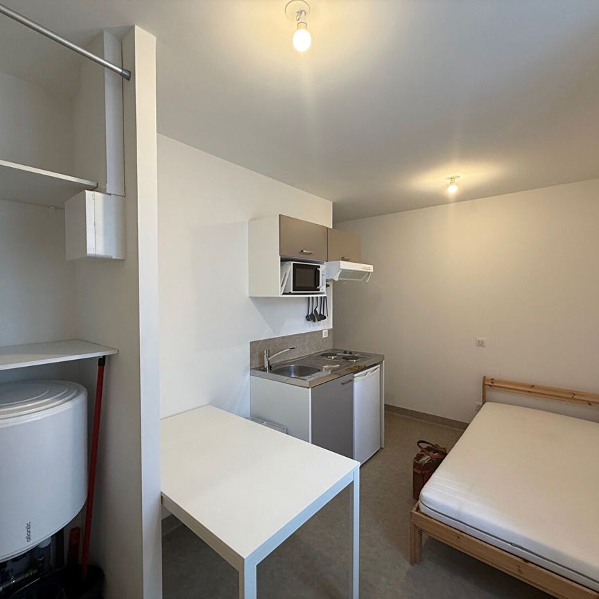 Location appartement 1 pièce, 14.98m², La Roche-sur-Yon - Photo 1
