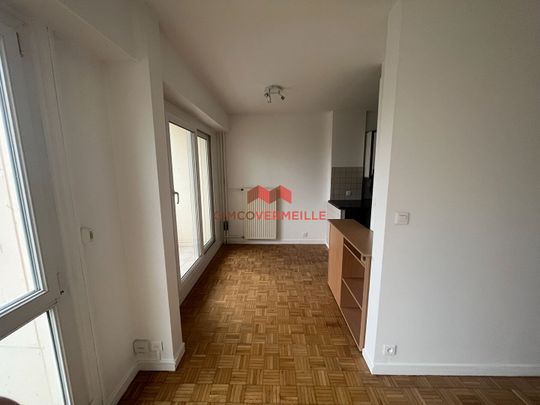 Location Appartement 1 pièce 31m² - Photo 1