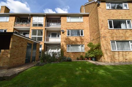 2 bedroom flat to rent - Photo 5