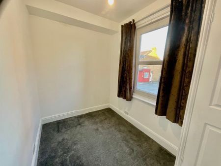 102 Candler Street, YO12 7DG, Scarborough - Photo 4