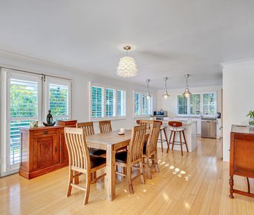 Beautiful Lowset Family Home - Photo 3