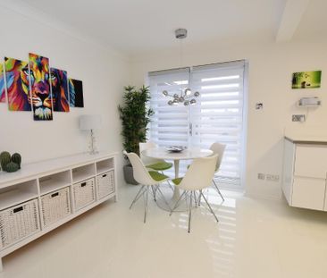 2 bedroom semi-detached house to rent - Photo 4