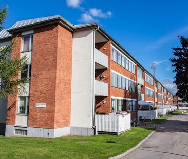 Fotbollsgatan 13, Ektorp - Photo 3