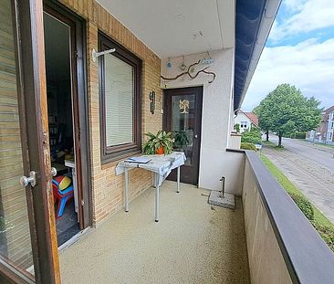 Top 3-Zimmer-Wohnung nähe Spaden mit Südbalkon in Bremerhaven - Foto 1