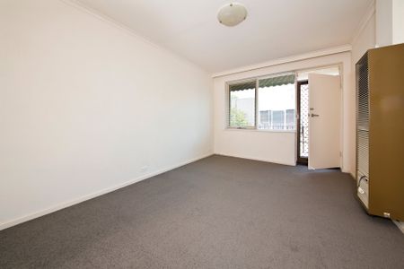 Location, Location! - Photo 5