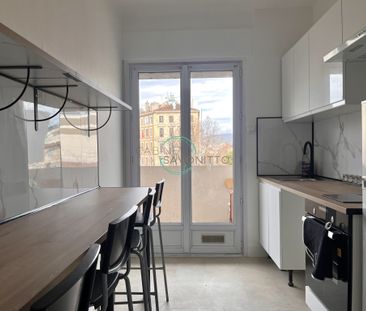 Location Appartement 2 pièces 43m² MARSEILLE 2ème - Photo 4
