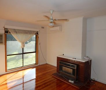 SIZE, VALUE AND FAMILY PERFECT! - Photo 2